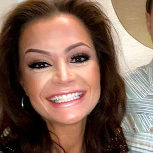 Meet your Posher, Becky